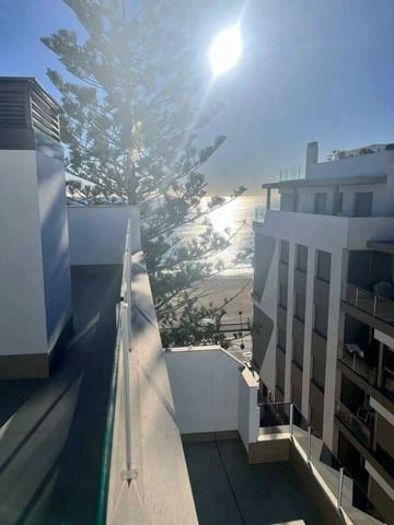 2 chambre Penthouse à vendre à Torrevieja avec piscine - 450 000 € (Ref: 9741509)