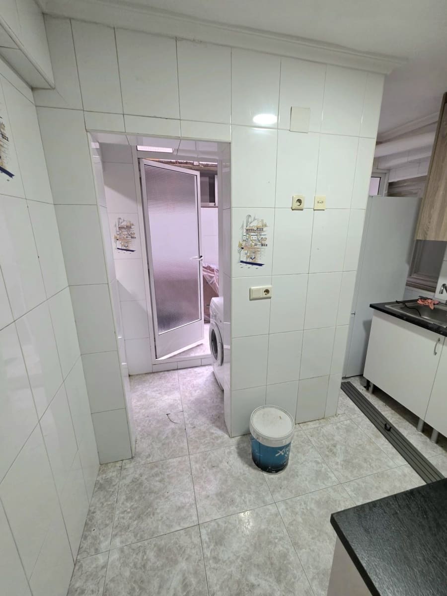 3 soverom Leilighet til salgs i Alicante by - € 135 000 (Ref: 9755352)