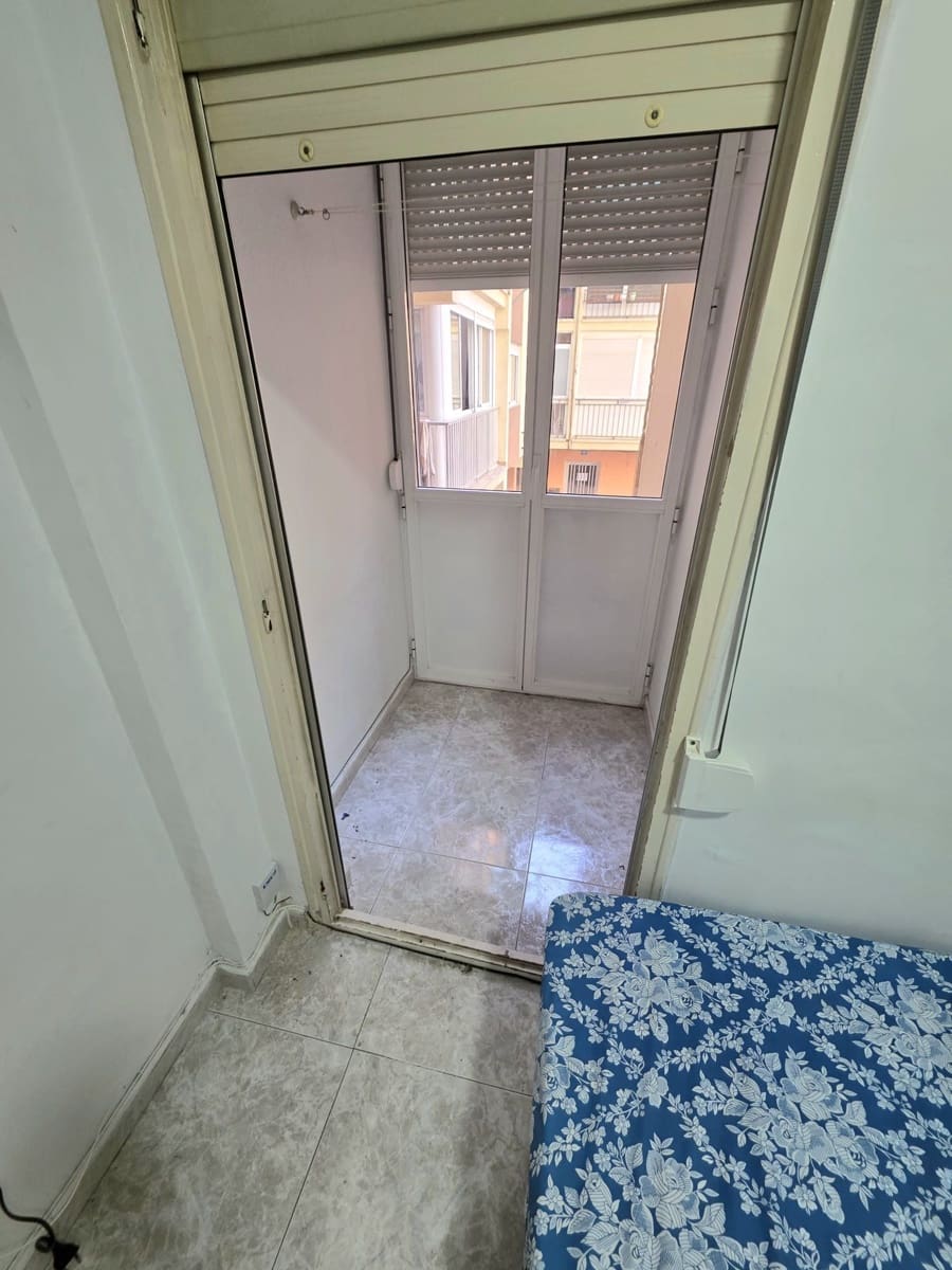 3 soverom Leilighet til salgs i Alicante by - € 135 000 (Ref: 9755352)