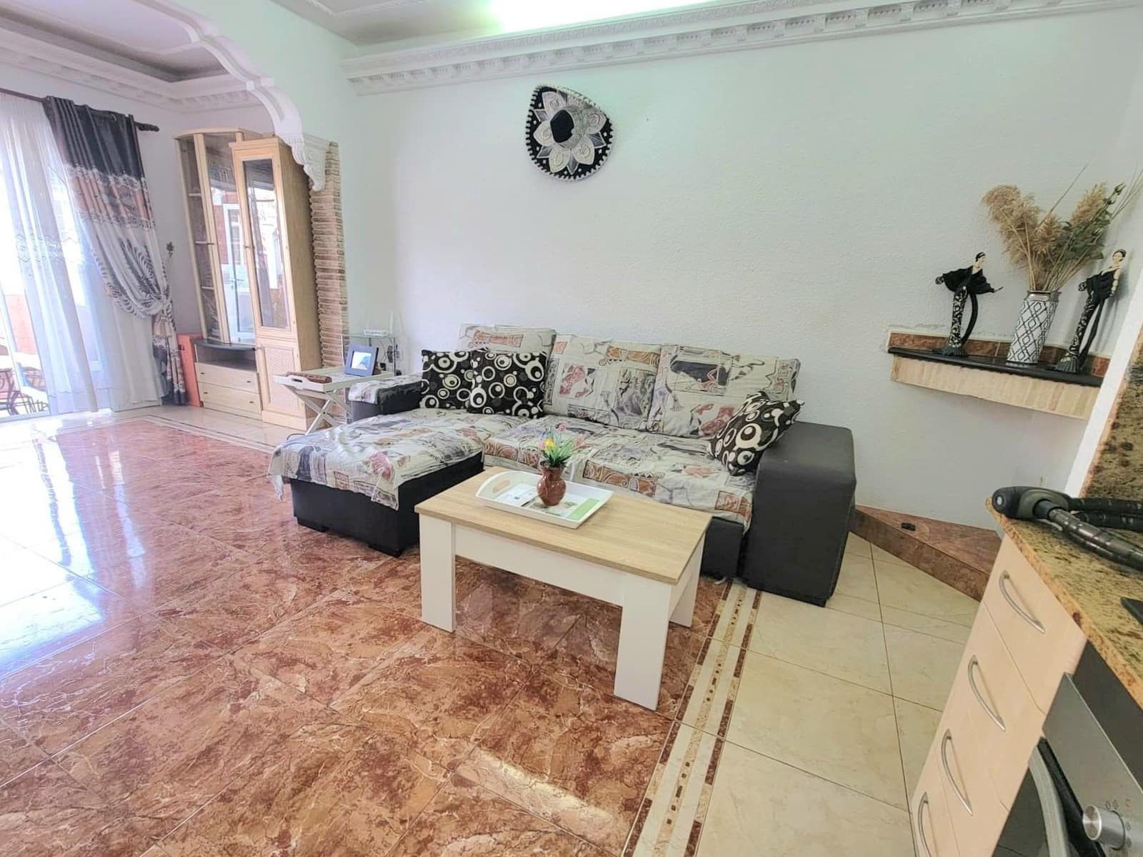 2 soverom Kjedet enebolig til salgs i Torrevieja med garasje - € 138 000 (Ref: 9755354)