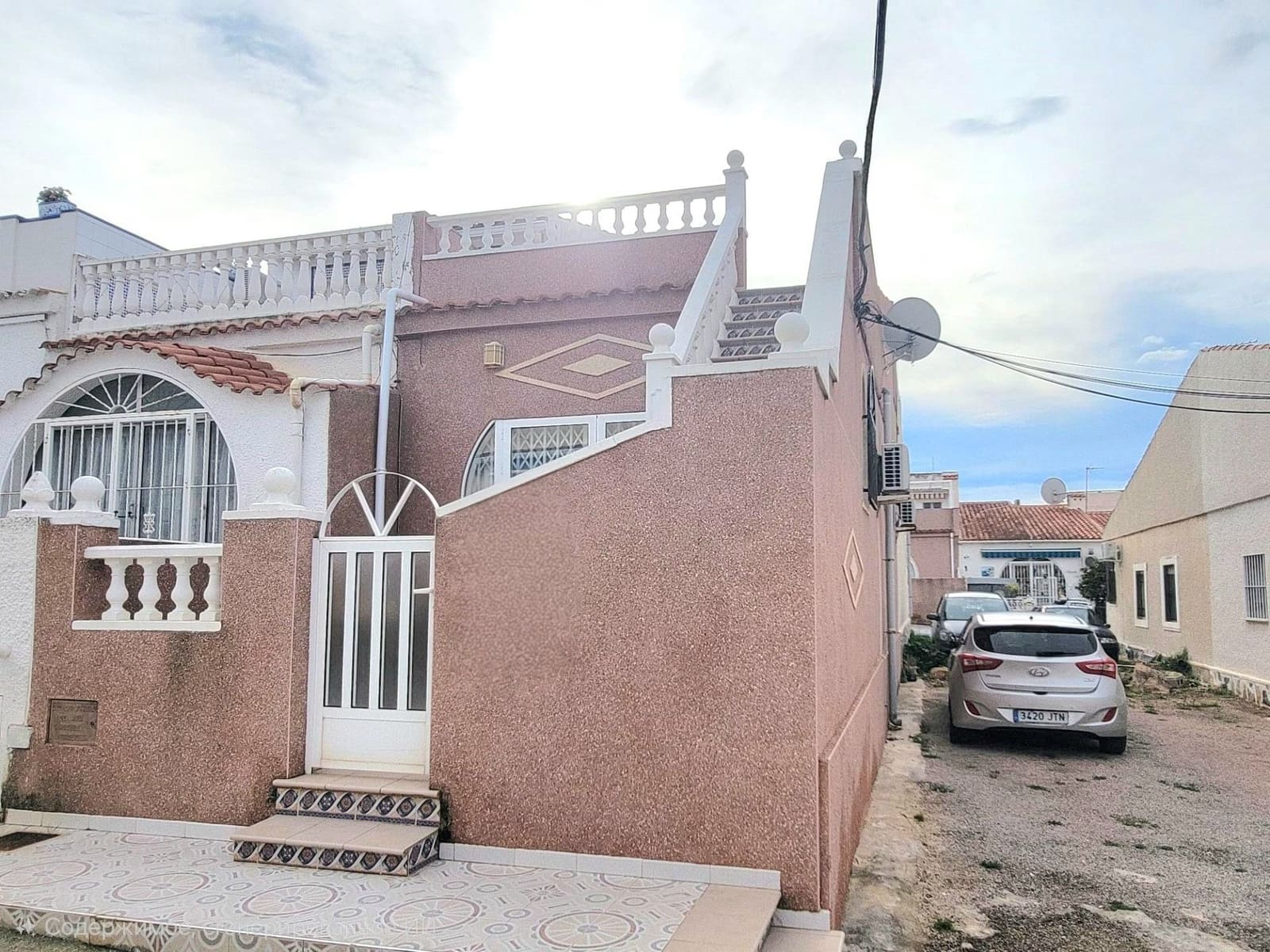 2 soverom Kjedet enebolig til salgs i Torrevieja med garasje - € 138 000 (Ref: 9755354)