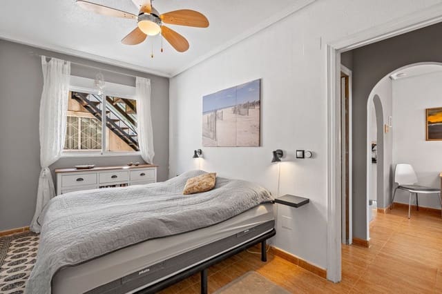 2 makuuhuone Bungalow myytävänä paikassa Orihuela Costa, Orihuela mukana uima-altaan - 169 000 € (Ref: 9758541)