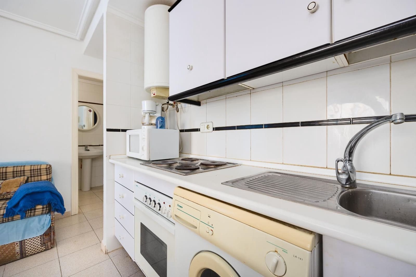 1 slaapkamer Appartement te koop in Torrevieja met zwembad - € 109.500 (Ref: 9761711)