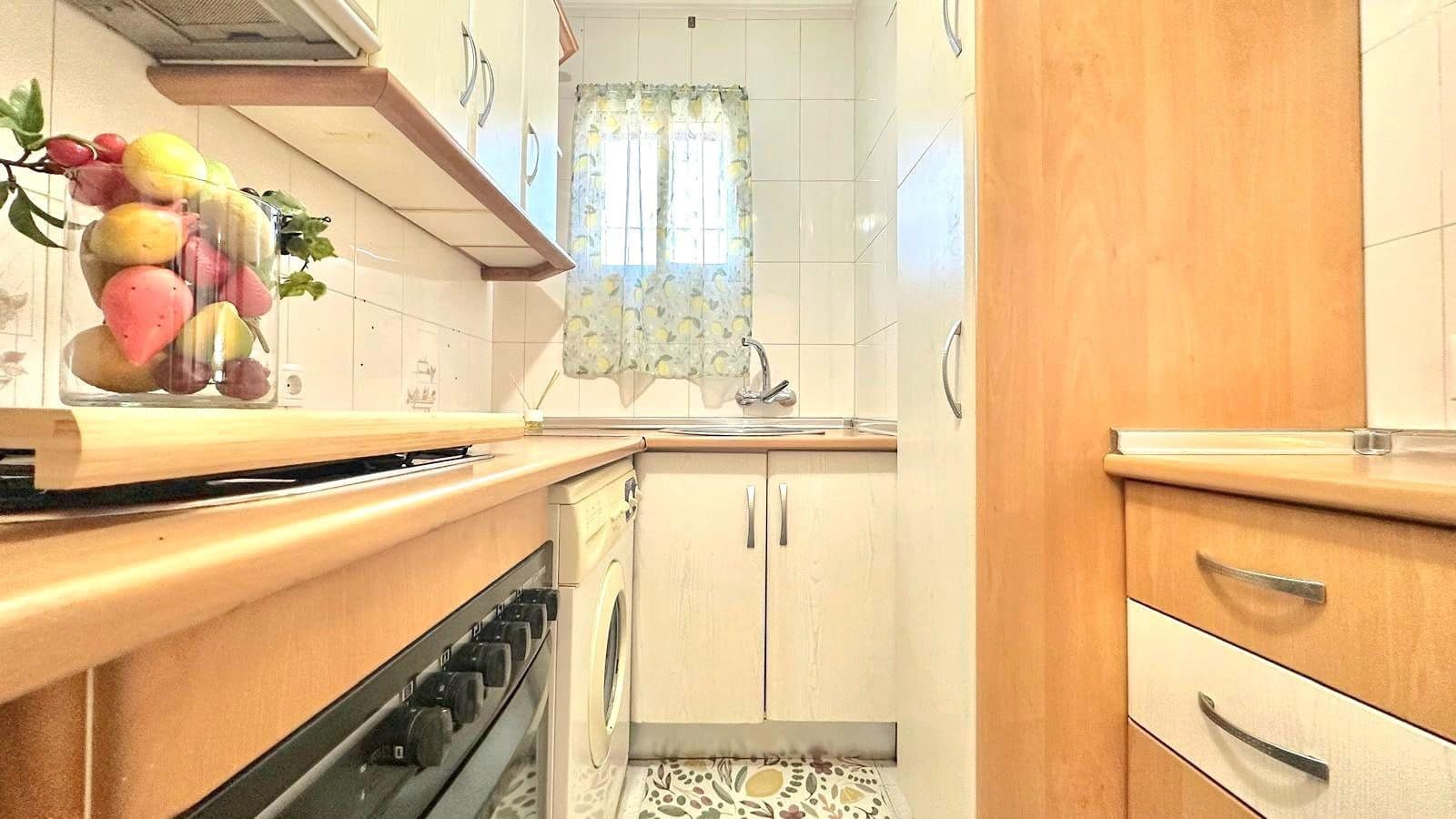 Studio til salgs i Torrevieja - € 89 900 (Ref: 9761712)