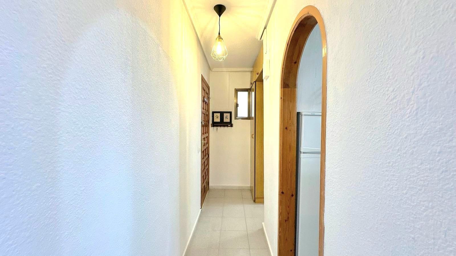 Studio til salgs i Torrevieja - € 89 900 (Ref: 9761712)