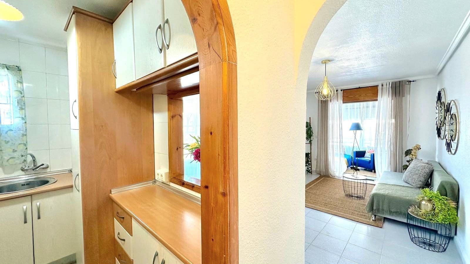 Studio til salgs i Torrevieja - € 89 900 (Ref: 9761712)