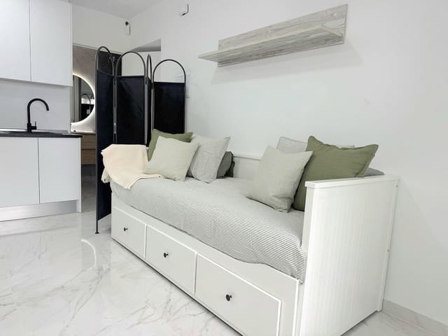 Estúdio para venda em Ciudad Quesada, Rojales com piscina - 89 900 € (Ref: 9763509)