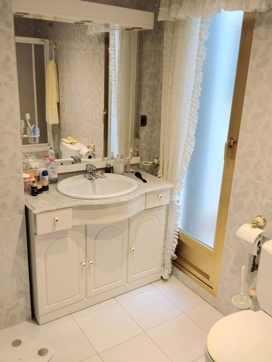 4 chambre Appartement à vendre à San Vicente / Sant Vicent del Raspeig avec garage - 260 000 € (Ref: 9772734)