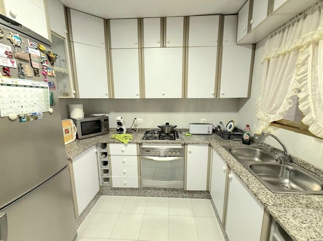 4 chambre Appartement à vendre à San Vicente / Sant Vicent del Raspeig avec garage - 260 000 € (Ref: 9772734)