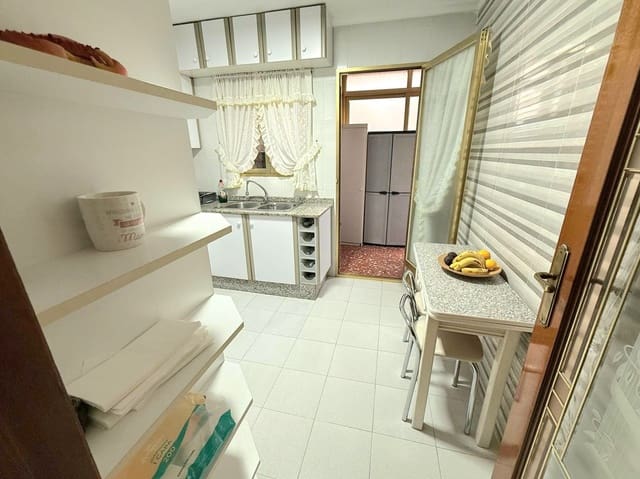 4 chambre Appartement à vendre à San Vicente / Sant Vicent del Raspeig avec garage - 260 000 € (Ref: 9772734)