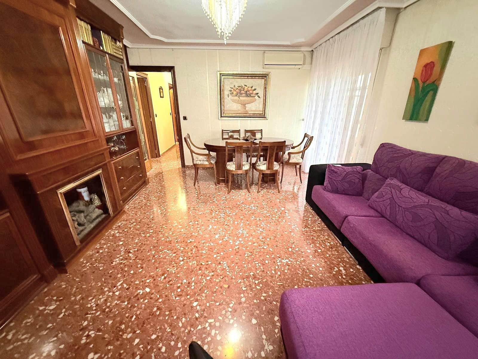 4 chambre Appartement à vendre à San Vicente / Sant Vicent del Raspeig avec garage - 260 000 € (Ref: 9772734)