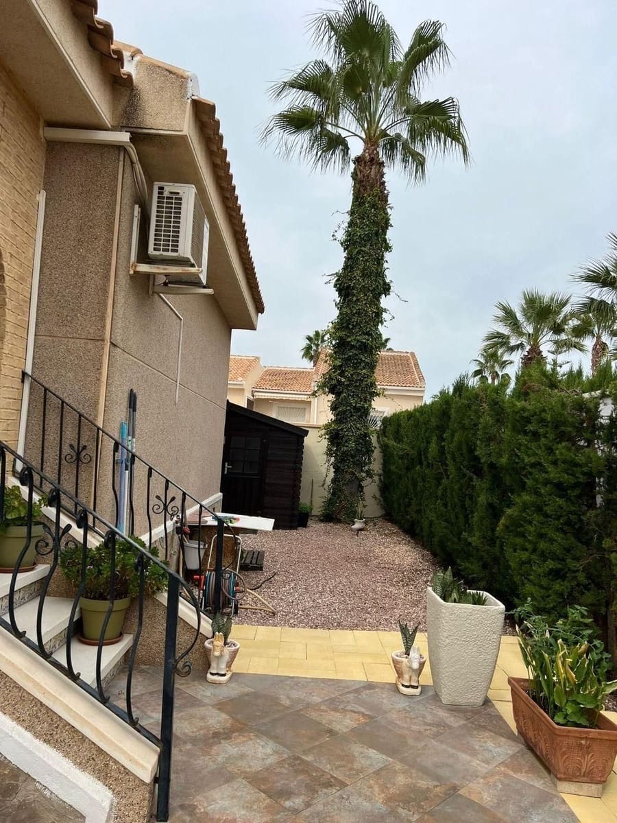 3 bedroom Villa for sale in Benijofar with pool garage - € 325,000 (Ref: 9777683)