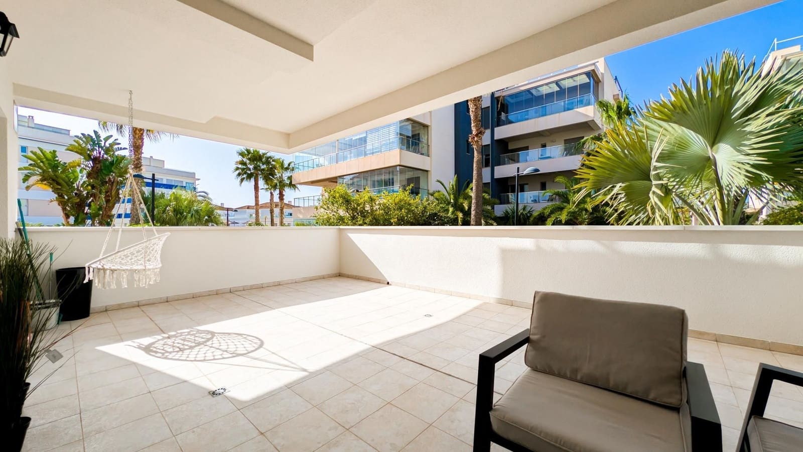 3 chambre Appartement à vendre à Torrevieja avec piscine garage - 279 800 € (Ref: 9782070)