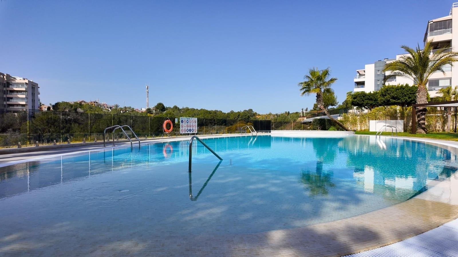 3 chambre Appartement à vendre à Torrevieja avec piscine garage - 279 800 € (Ref: 9782070)