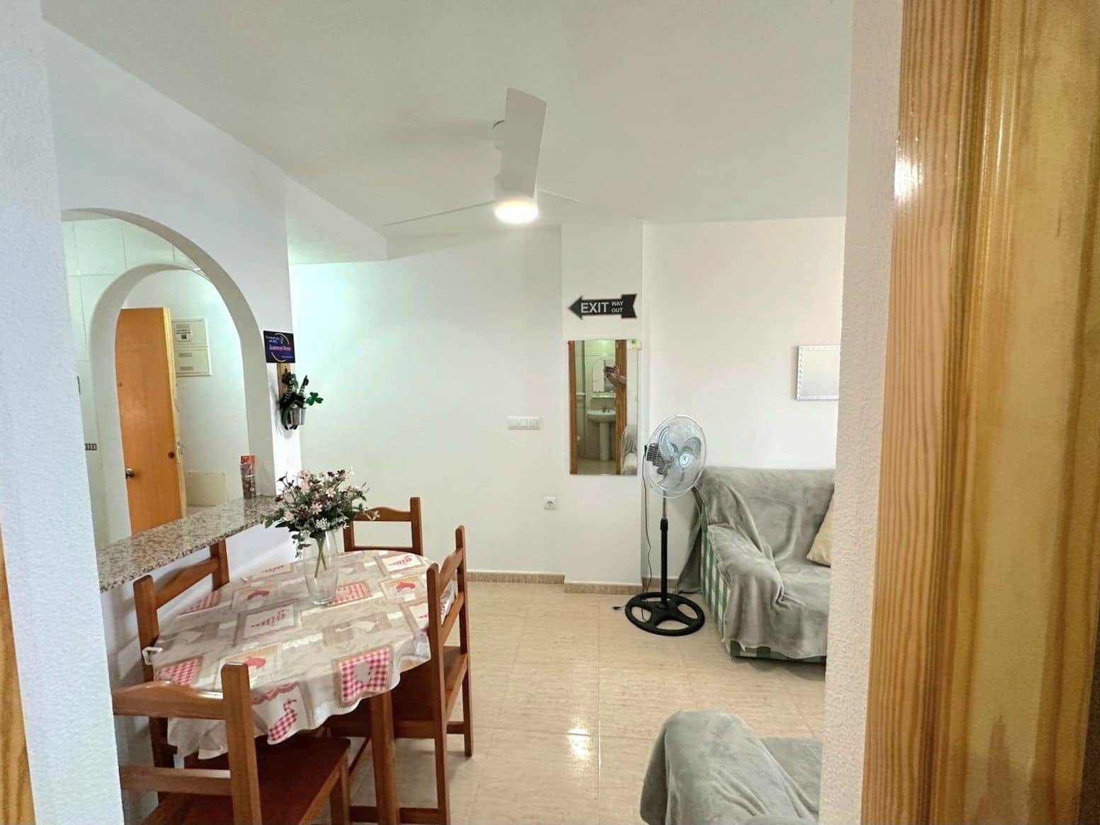 2 soverom Leilighet til salgs i Torrevieja med svømmebasseng - € 112 000 (Ref: 9787998)