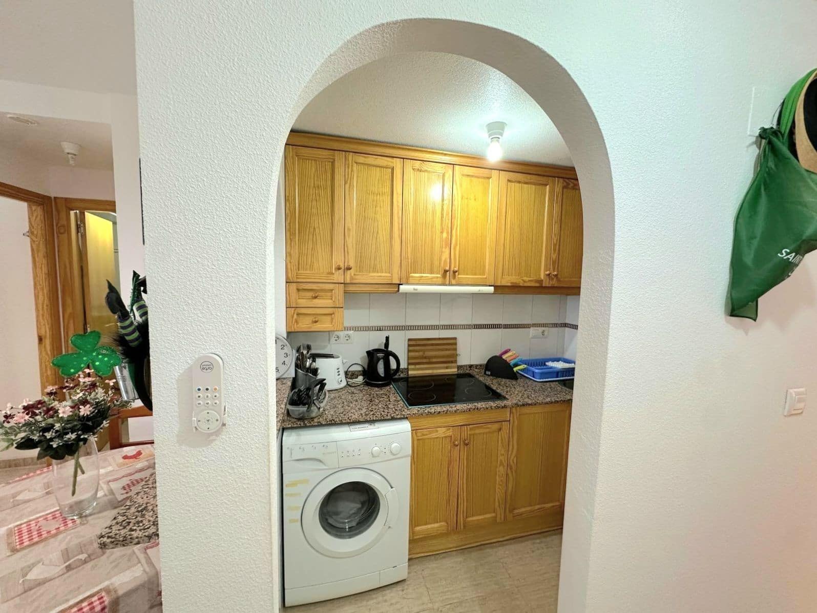 2 soverom Leilighet til salgs i Torrevieja med svømmebasseng - € 112 000 (Ref: 9787998)