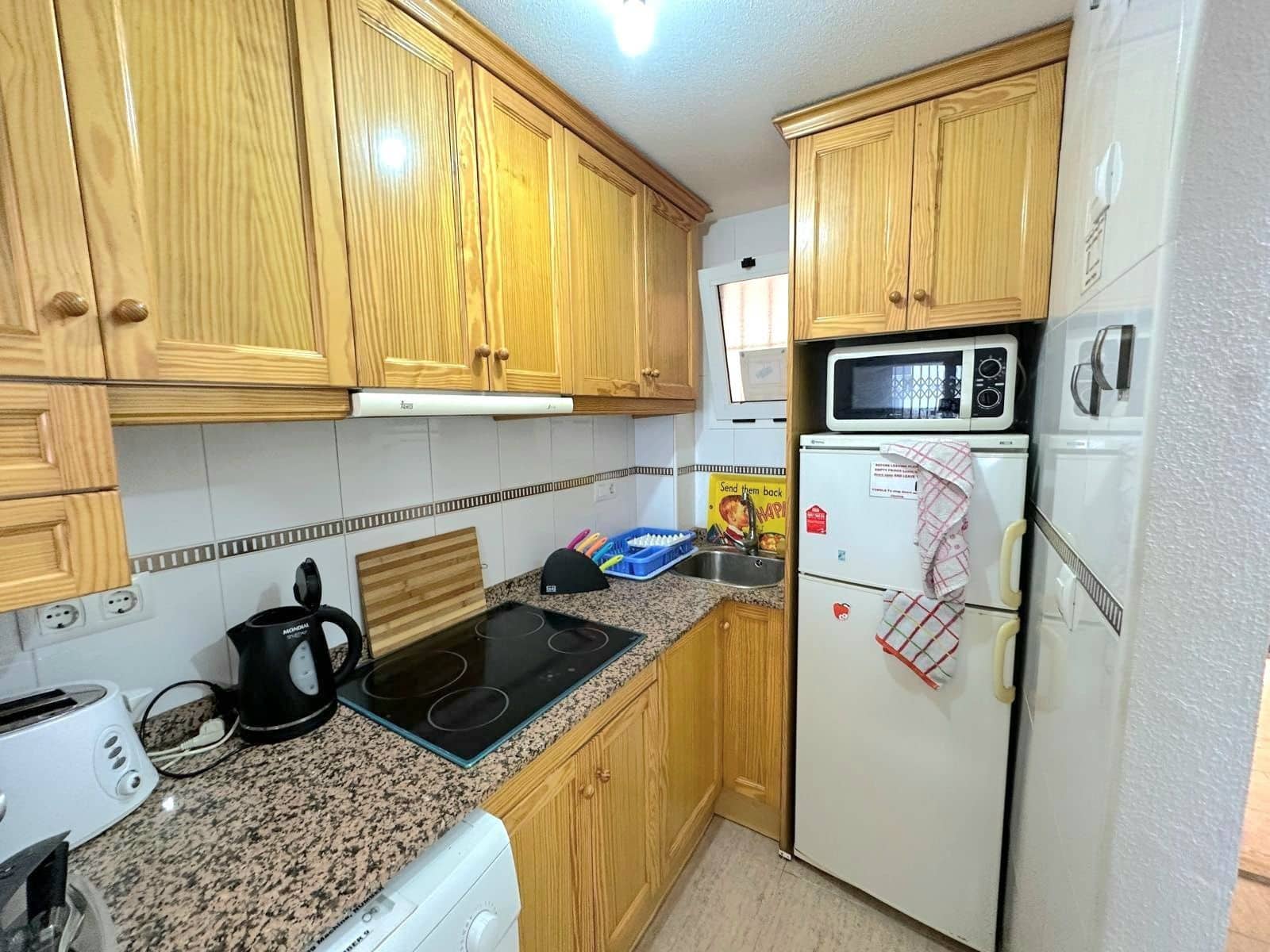 2 soverom Leilighet til salgs i Torrevieja med svømmebasseng - € 112 000 (Ref: 9787998)