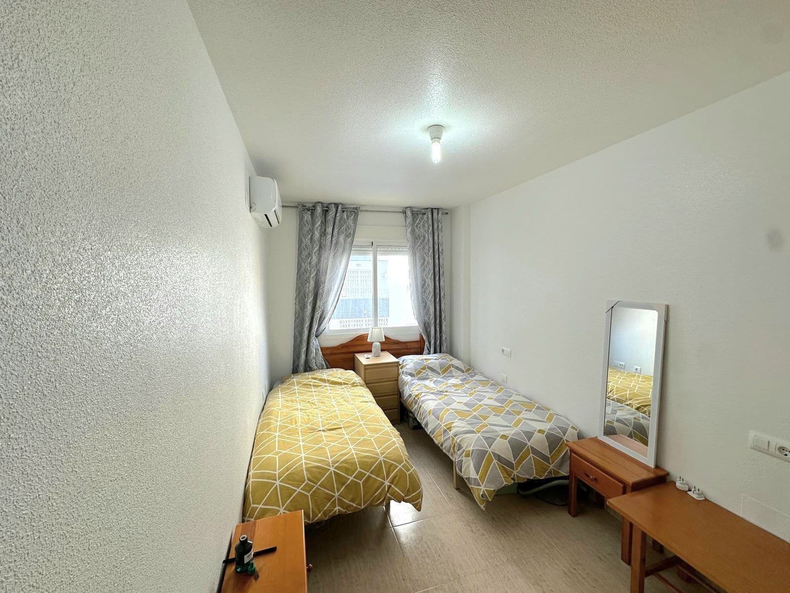 2 soverom Leilighet til salgs i Torrevieja med svømmebasseng - € 112 000 (Ref: 9787998)