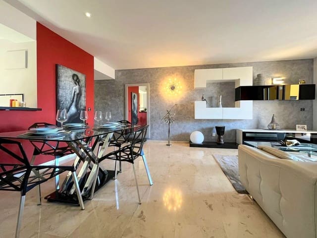 2 bedroom Penthouse for sale in Torrevieja with pool garage - € 320,000 (Ref: 9788000)