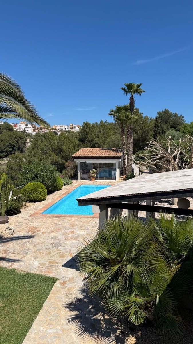 2 bedroom Villa for sale in Benitachell / Benitatxell with pool garage - € 950,000 (Ref: 9788001)
