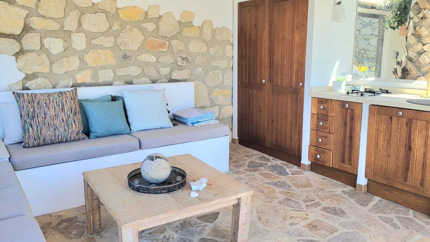 2 bedroom Villa for sale in Benitachell / Benitatxell with pool garage - € 950,000 (Ref: 9788001)