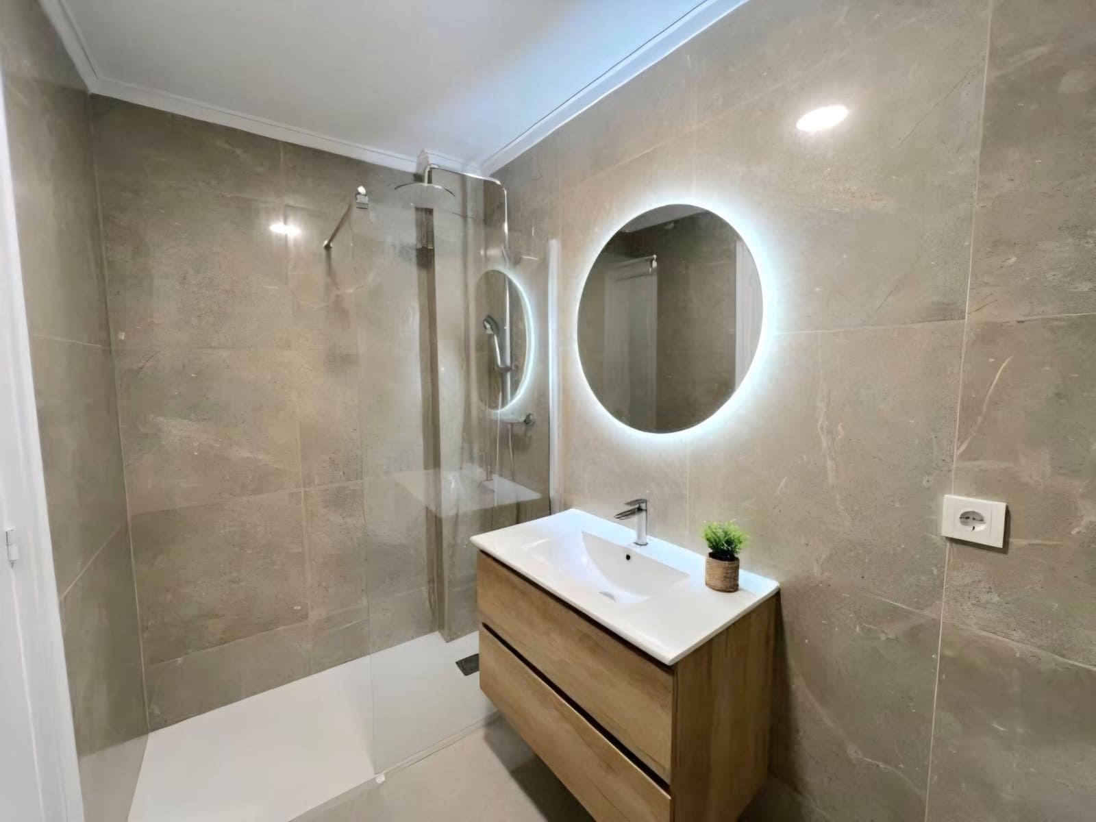 3 soverom Leilighet til salgs i Torrevieja - € 178 000 (Ref: 9788002)