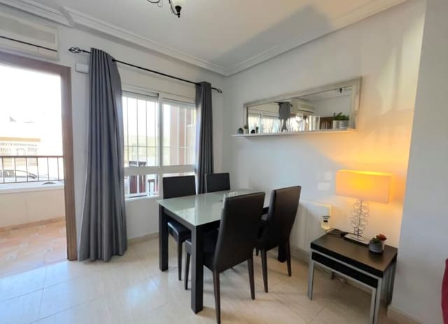 Apartamento de 3 habitaciones en Torrevieja en venta con piscina - 146.900 € (Ref: 9788004)