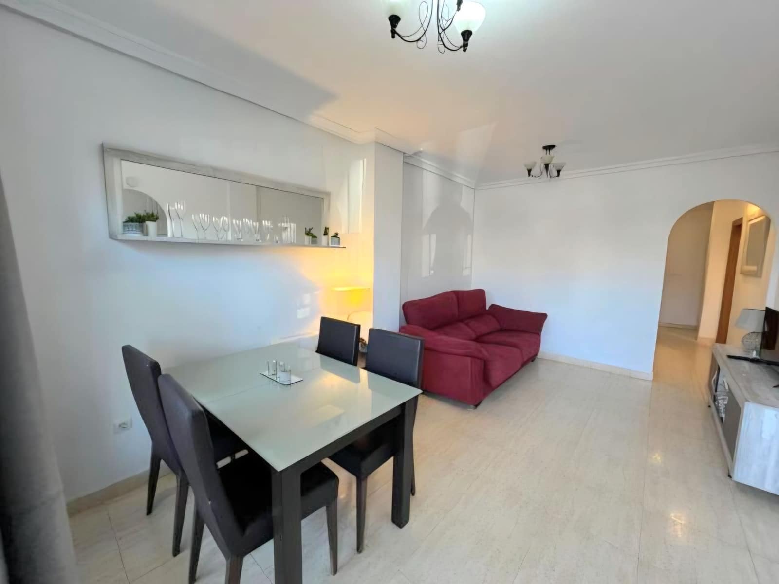 Apartamento de 3 habitaciones en Torrevieja en venta con piscina - 146.900 € (Ref: 9788004)