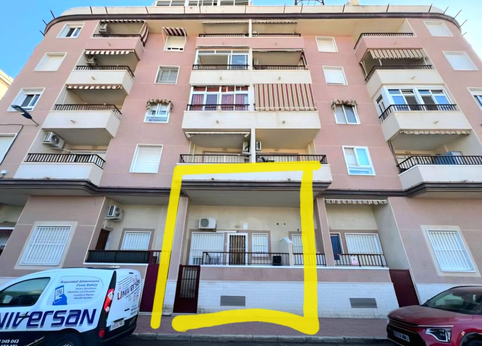 Apartamento de 3 habitaciones en Torrevieja en venta con piscina - 146.900 € (Ref: 9788004)