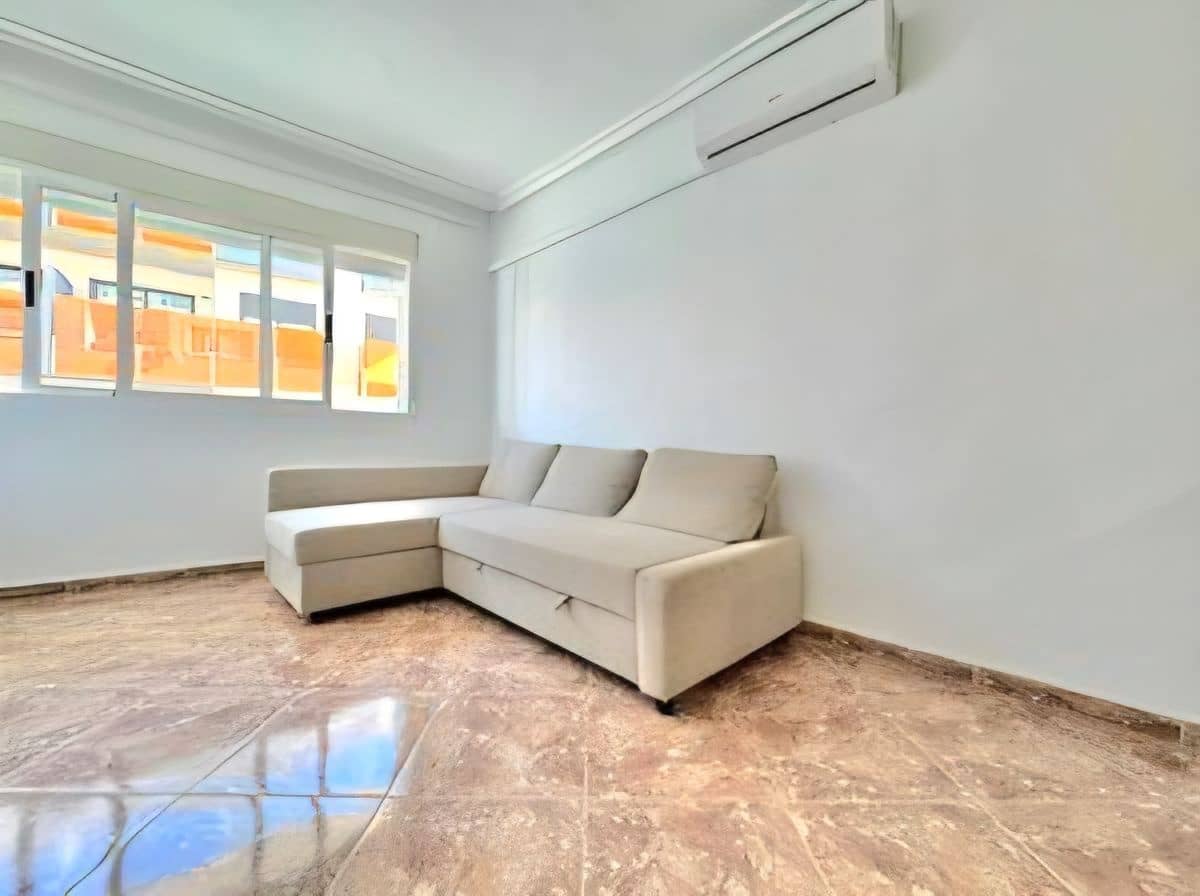 1 bedroom Apartment for sale in Torrevieja - € 114,000 (Ref: 9788005)