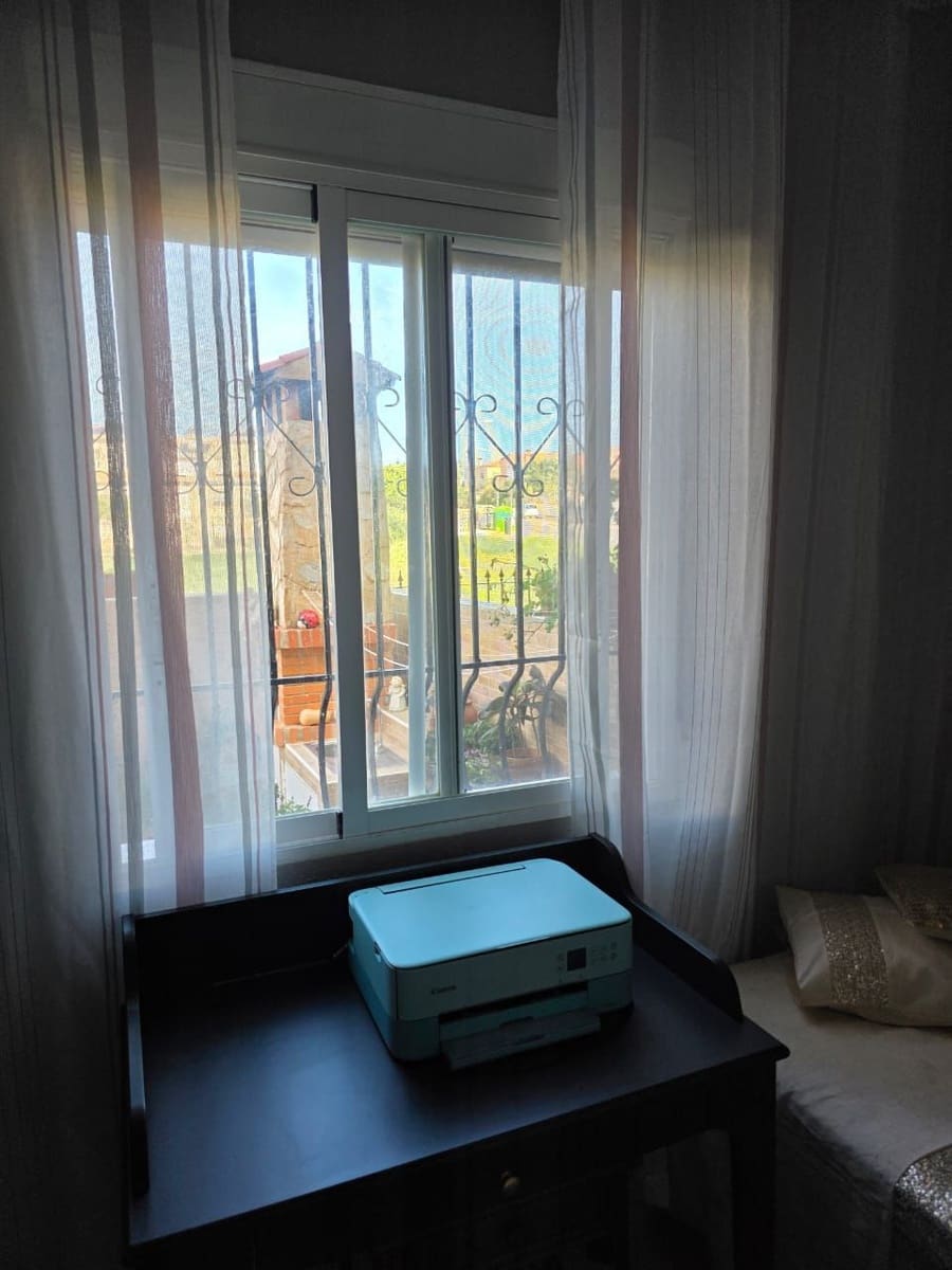 2 soverom Bungalow til salgs i Torrevieja med svømmebasseng - € 179 000 (Ref: 9788008)