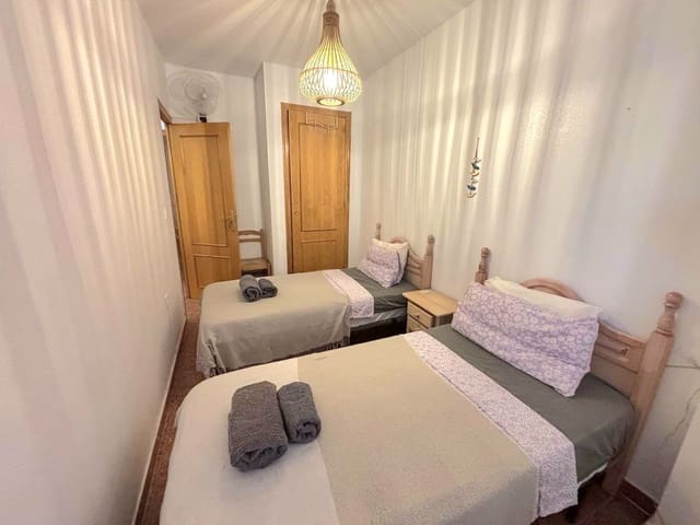 3 sovrum Lägenhet till salu i Torrevieja - 147 000 € (Ref: 9794101)