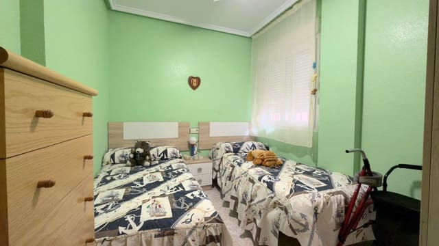 2 soveværelse Bungalow til salg i Torrevieja med swimmingpool garage - € 149.000 (Ref: 9794102)