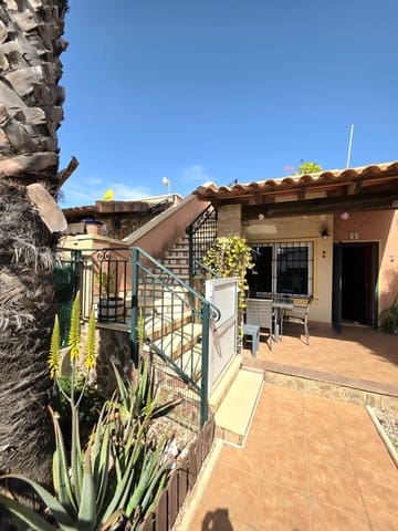 2 sovrum Semi-fristående Villa till salu i Torrevieja med pool garage - 179 900 € (Ref: 9794103)