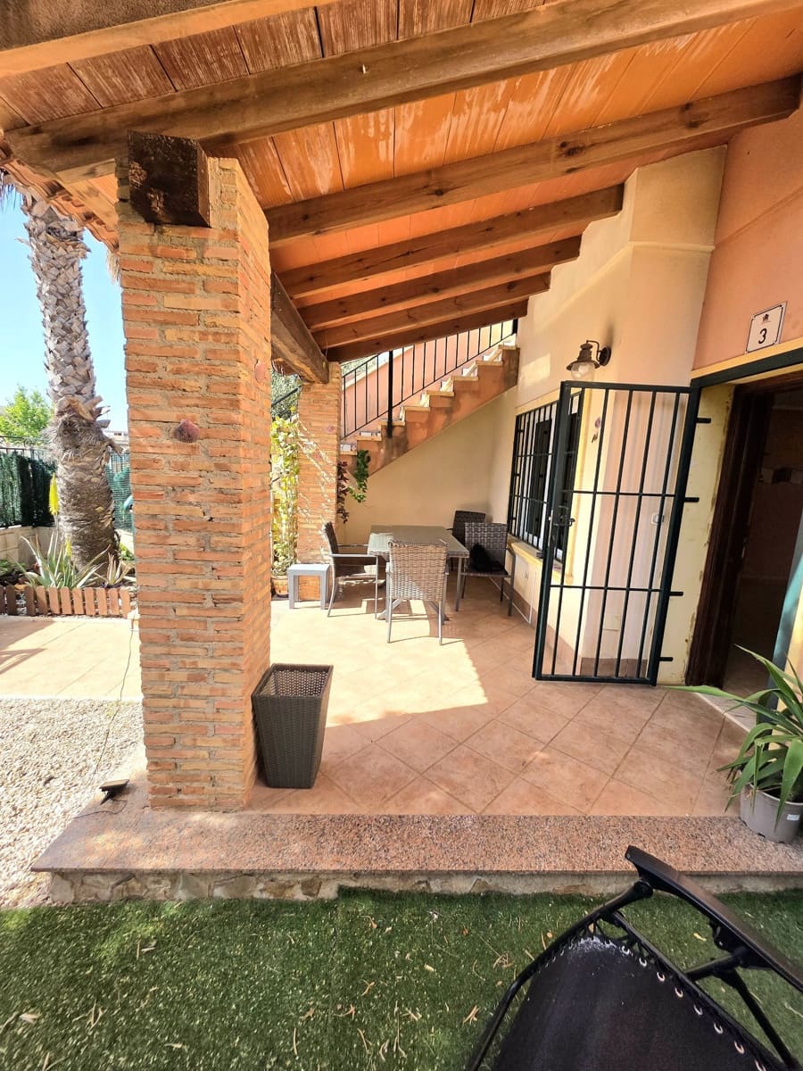 2 sovrum Semi-fristående Villa till salu i Torrevieja med pool garage - 179 900 € (Ref: 9794103)