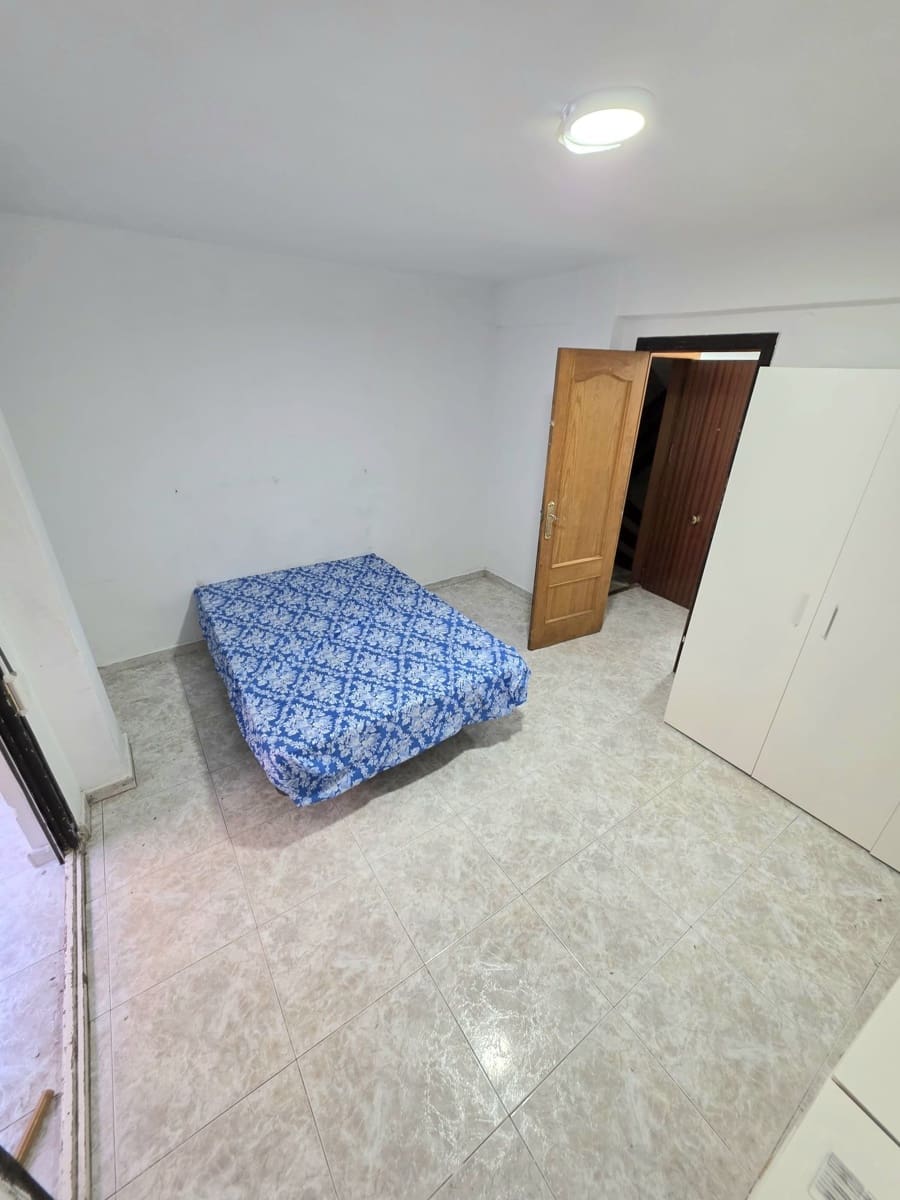 Apartamento de 2 habitaciones en Alicante / Alacant ciudad en venta - 135.000 € (Ref: 9794104)