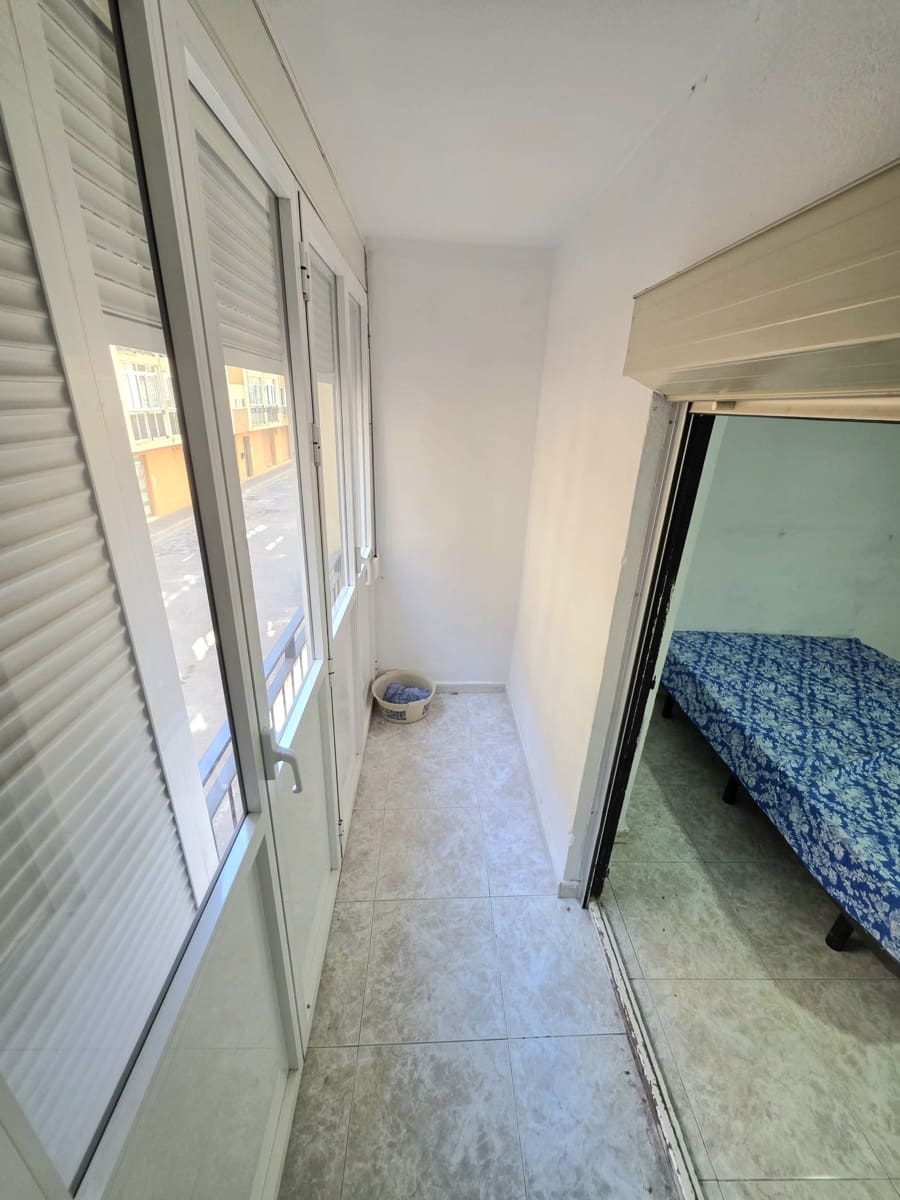 Apartamento de 2 habitaciones en Alicante / Alacant ciudad en venta - 135.000 € (Ref: 9794104)