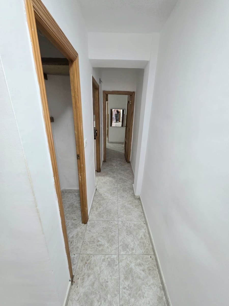 Apartamento de 2 habitaciones en Alicante / Alacant ciudad en venta - 135.000 € (Ref: 9794104)