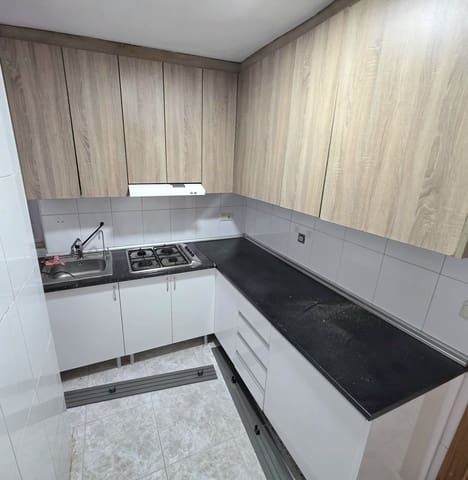 Apartamento de 2 habitaciones en Alicante / Alacant ciudad en venta - 135.000 € (Ref: 9794104)