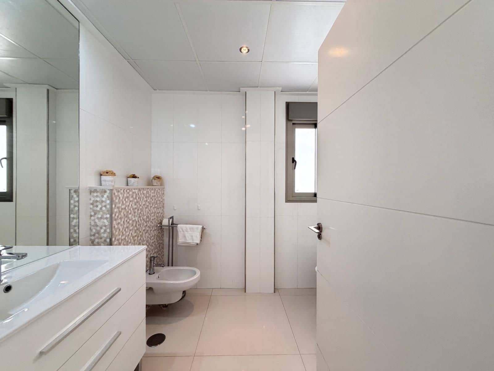 4 camera da letto Villa in vendita in Ciudad Quesada con piscina garage - 399.900 € (Rif: 9800359)