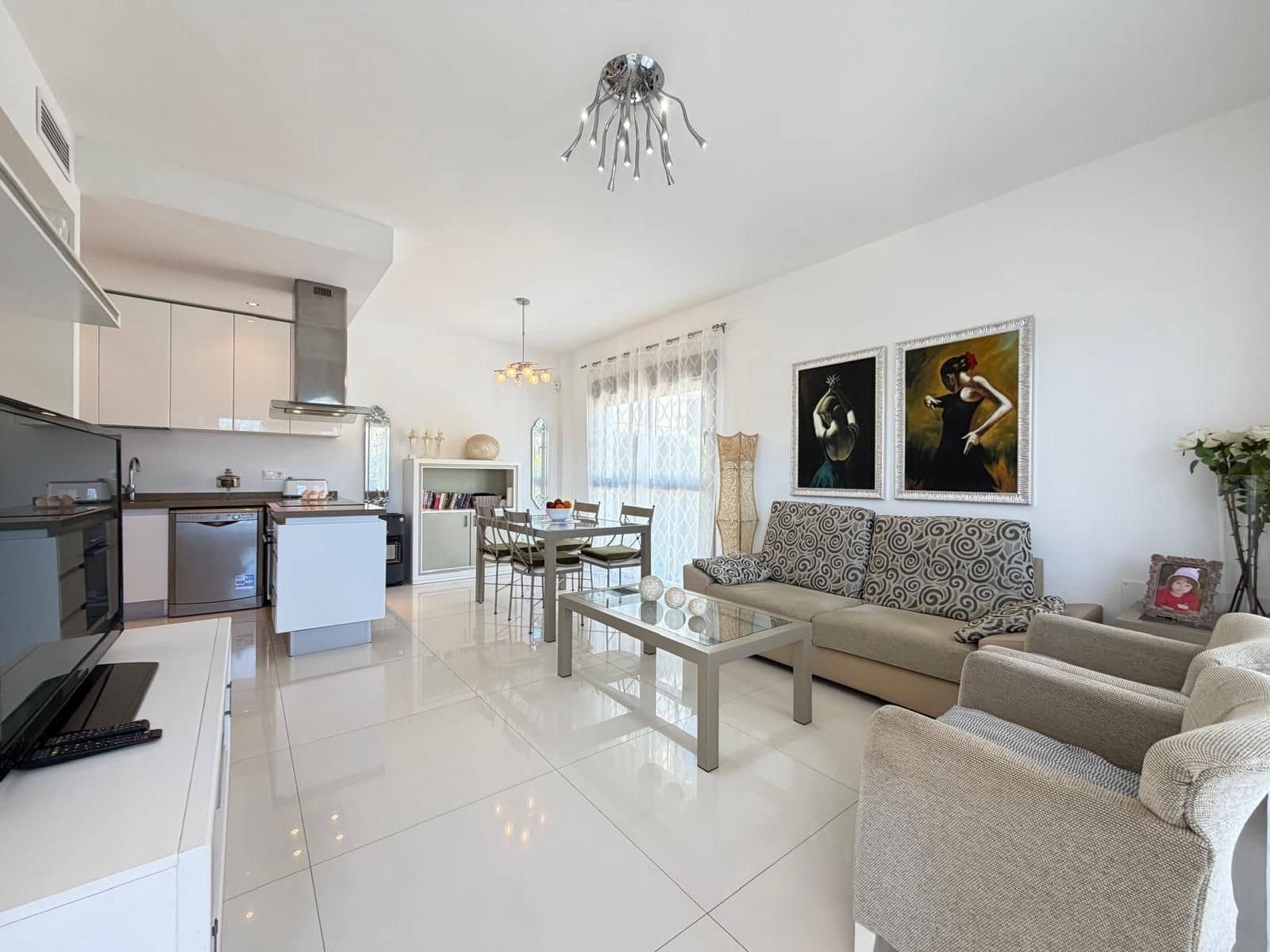 4 camera da letto Villa in vendita in Ciudad Quesada con piscina garage - 399.900 € (Rif: 9800359)