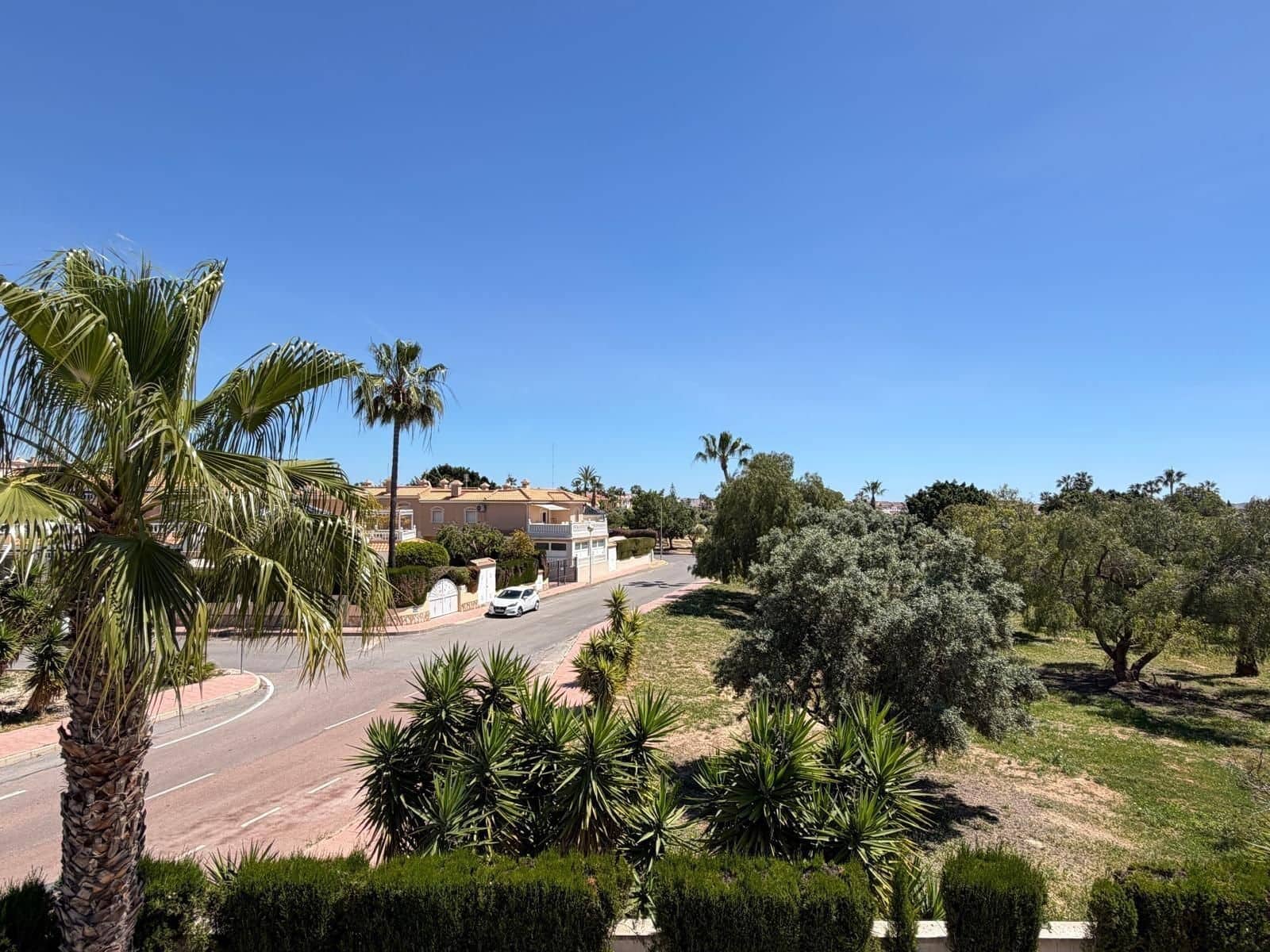 4 camera da letto Villa in vendita in Ciudad Quesada con piscina garage - 399.900 € (Rif: 9800359)