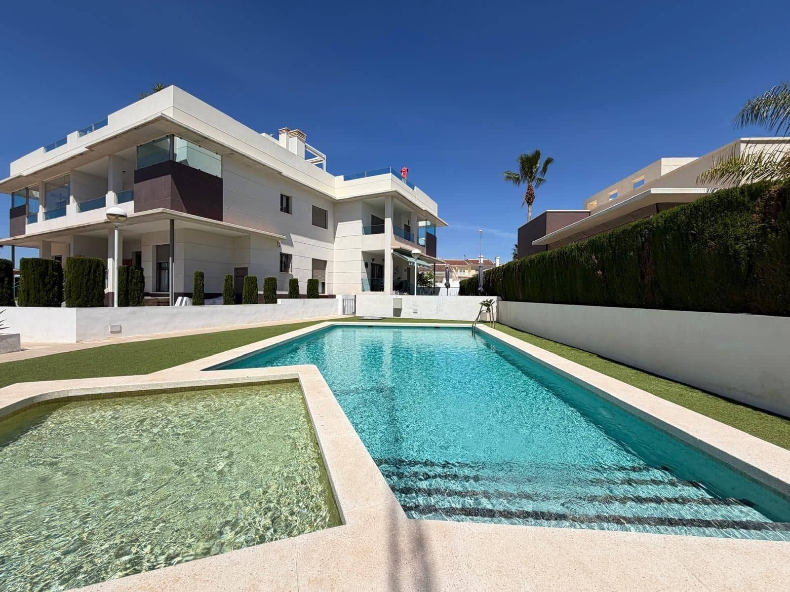 4 camera da letto Villa in vendita in Ciudad Quesada con piscina garage - 399.900 € (Rif: 9800359)