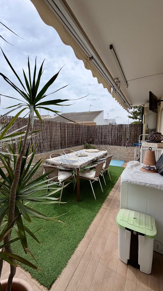 5 sovrum Semi-fristående Villa till salu i Pilar de la Horadada med garage - 290 000 € (Ref: 9803966)