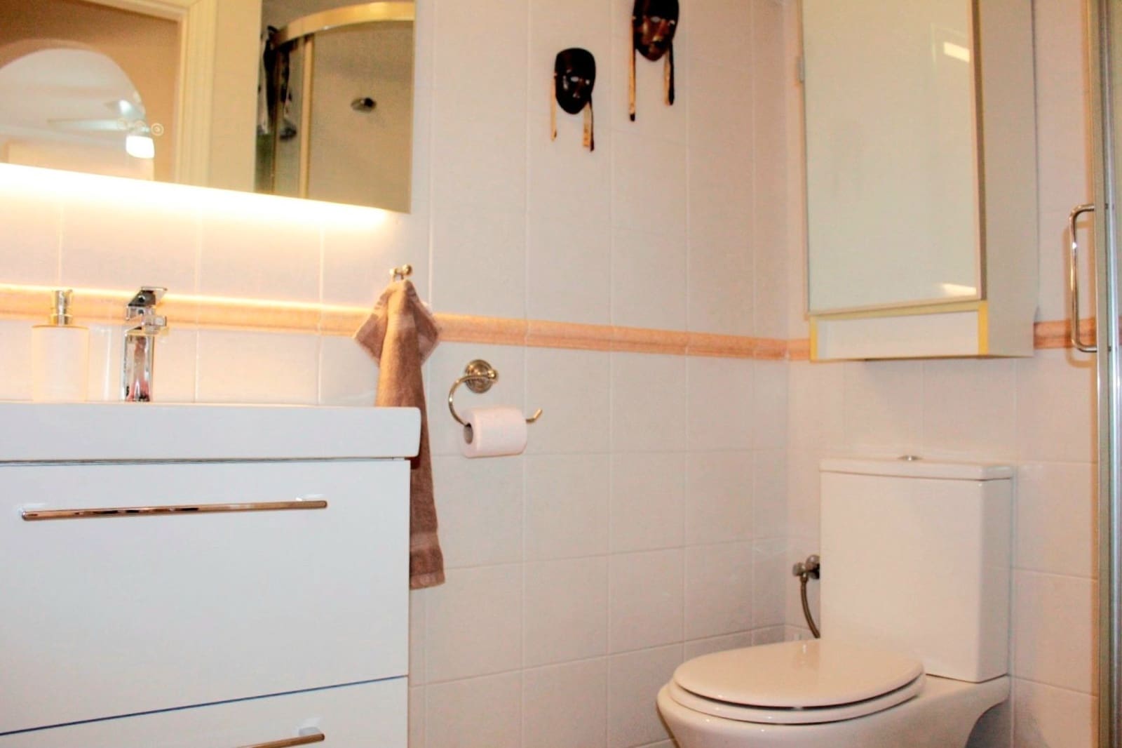 3 sovrum Semi-fristående Villa till salu i Orihuela Costa med pool garage - 235 000 € (Ref: 9807676)