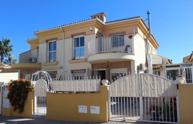 3 sovrum Semi-fristående Villa till salu i Orihuela Costa, Orihuela med pool garage - 235 000 € (Ref: 9807676)
