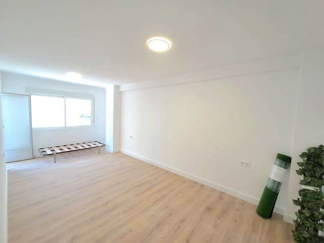 3 chambre Appartement à vendre à Torrevieja - 130 000 € (Ref: 9811278)