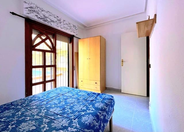 1 quarto Bungalow para venda em Torrevieja com piscina - 90 000 € (Ref: 9817021)