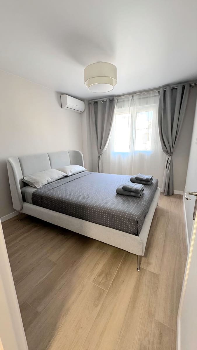 2 Zimmer Bungalow zu verkaufen in Torrevieja mit Pool Garage - 170.000 € (Ref: 9817023)