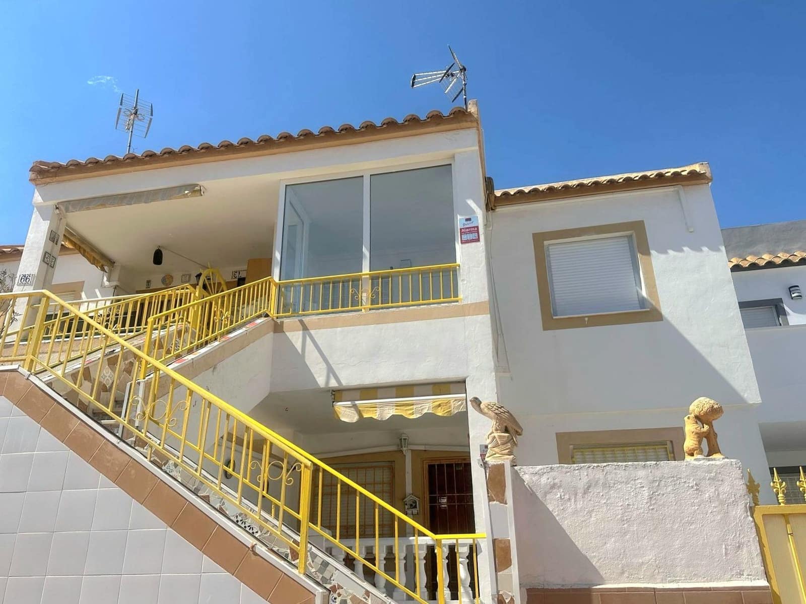 2 Zimmer Bungalow zu verkaufen in Torrevieja mit Pool Garage - 170.000 € (Ref: 9817023)